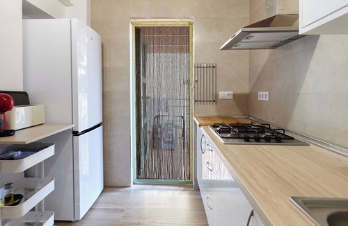 Cazorla House | Holiday Home 'La Casita Verde' with Mountain View, Wi-Fi and Air Conditioning