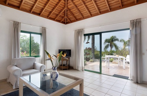 El Paso House | Holiday Home 'La Villa La Palma - 1 Dormitorio' with Sea View, Wi-Fi and Air Conditioning