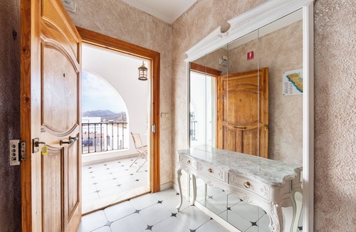 El Pozo de los Frailes House | Holiday Home 'Loli 1' with Private Terrace and Air Conditioning
