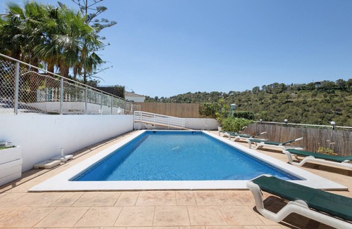 Vora-Sitges House | Holiday Home 'Maravillosa Villa Con Piscina' with Private Pool, Wi-Fi and Air Conditioning