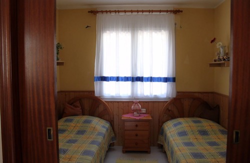 El Casalot House | Holiday Home "Margarete" with Mountain View, Shared Pool & A/C