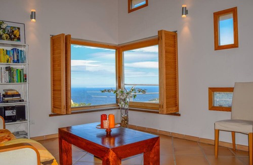 Sa Riera House | Holiday Home 'Mas Mato 4' with Sea View, Private Pool and Wi-Fi