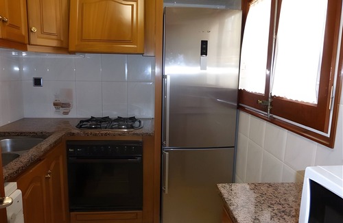L'Escala House | Holiday Home 'Rocamar' with Mountain View, Private Terrace and Air Conditioning
