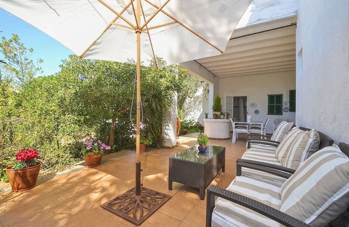 Colonia de Sant Pere House | Holiday Home 'Tres Pins' with Private Terrace, Wi-Fi and Air Conditioning