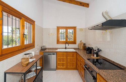 Coveta Fuma Villa | Holiday Home 'Villa Mellizo' with Private Pool, Wi-Fi and Air Conditioning