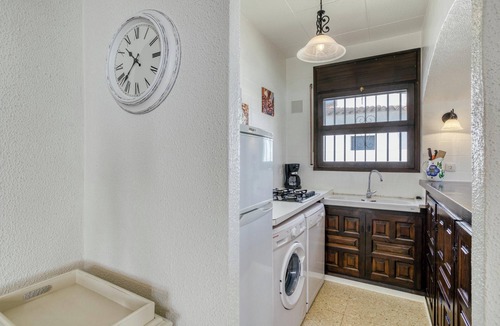 Empuriabrava House | Holiday Home 'Villa Tordera' with Garden and A/C