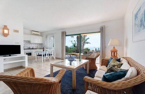 El Paso House | Holiday Home 'Villa Verde Superior' with Sea View, Wi-Fi and Air Conditioning