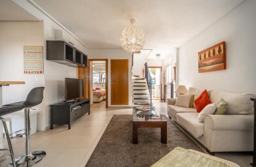 Roldan House | Holiday Home with 3 Bedrooms in Roldán