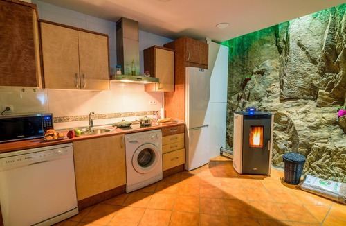 La Omanuela House | Holiday house La Omañuela for 1 - 2 persons with 2 bedrooms - Holiday home