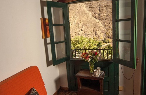 La Calera Cottage | Holiday house with terrace, solarium and sea views