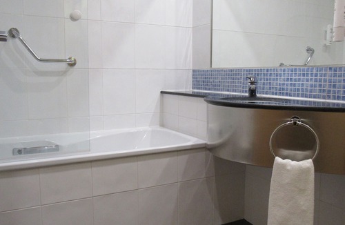 Sant Cugat del Valles Hotel | Holiday Inn Express Barcelona - Sant Cugat by IHG