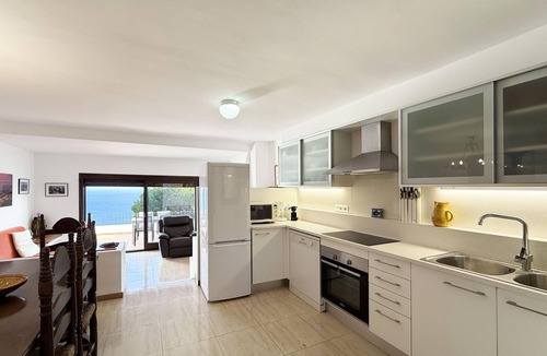 Aiguablava Apartment | Holiday rental apartment with swimming pool in Begur, Sa Tuna