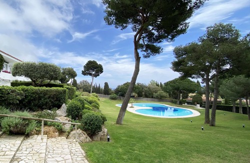 Aiguablava Apartment | Holiday rental apartment with swimming pool in Begur, Aiguablava