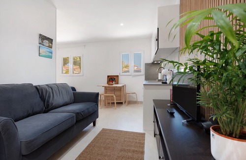 Pajara Apartment | Holidays 'La Lajita Beach Studio' with Sea View, Wi-Fi and Air Conditioning