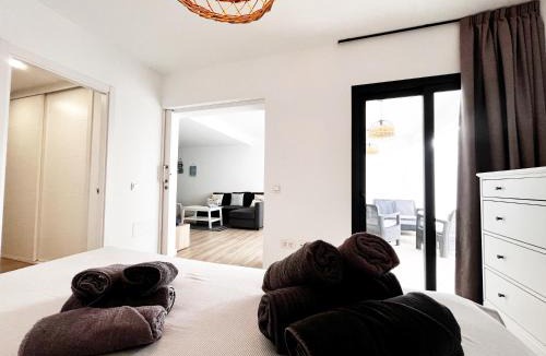 Villaverde Apartment | Home with You by FTV Holidays Homes