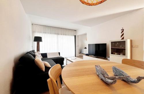 Villaverde Apartment | Home with You by FTV Holidays Homes
