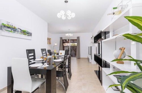 Caleta de Fuste Ski Chalet | Home2Book Charming Casa El Refugio