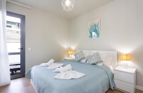 Los Gavilanes Apartment | Home2Book Cozy & Modern Apt, Pool & Terrace