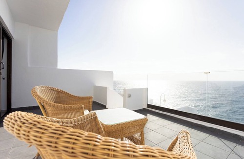 Los Gavilanes Apartment | Home2Book Serene Stay & Sea View Terrace in Arico