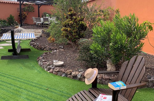 San Miguel de Abona Villa | Homely luxury villa within private gardens. Great for golfers-