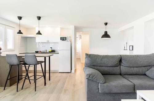 Cruz de Humilladero Apartment | Homerez - Apartment in Los Prados, Málaga