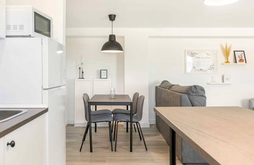 Cruz de Humilladero Apartment | Homerez - Apartment in Los Prados, Málaga
