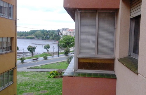 Cambre Apartment | Homerez - Appartement 5 km away from the beach for 4 ppl. with balcony at Cambre
