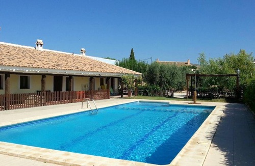 Caravaca de la Cruz Apartment | Homerez - Appartement for 4 ppl. with shared pool and jacuzzi at Noguericas