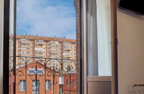Leon Apartment | Homerez - Apt. León Centre
