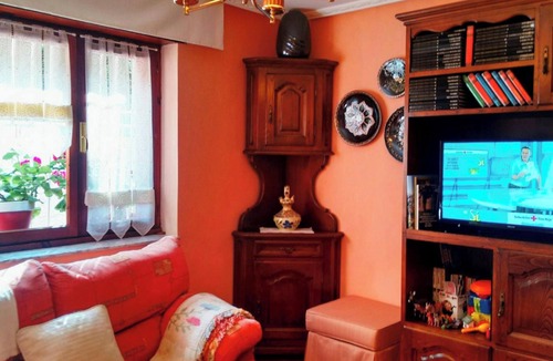 Villamayor Apartment | Homerez - Apt. Villamayor + mountain view