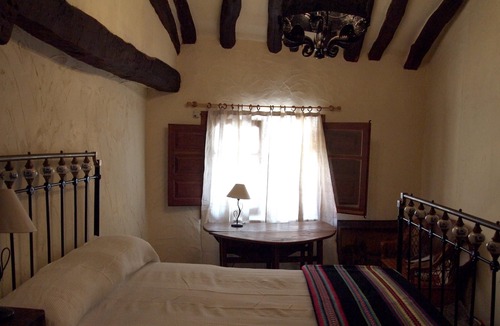 Villasur de Herreros House | Homerez - Big house for 12 ppl. with terrace at Villasur de Herreros