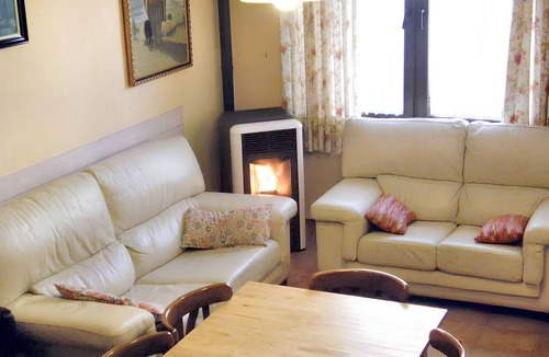 Banos de Valdearados House | Homerez - House in Baños de Valdearados