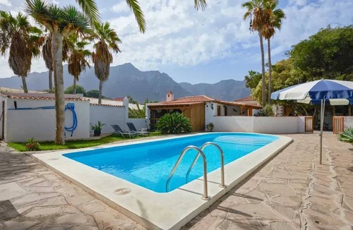 Buenavista del Norte House | Homerez - Holiday Home in Buenavista del Norte