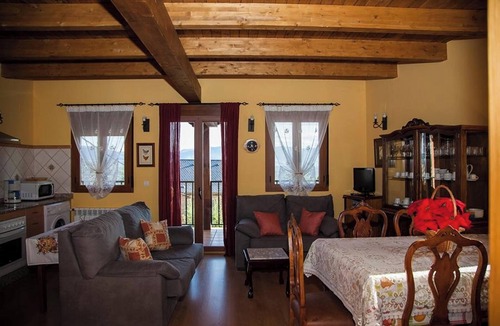 Rozuelo House | Homerez - Mountain house in Tedejo.
