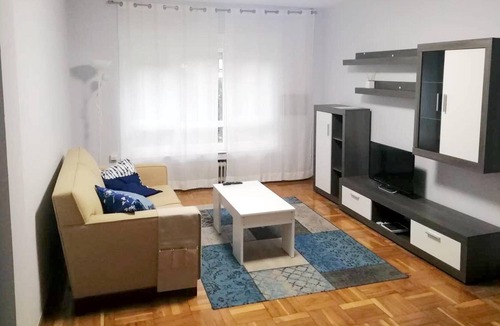 Oviedo City Centre Apartment | Homerez - Nice appartement for 5 ppl. at Oviedo