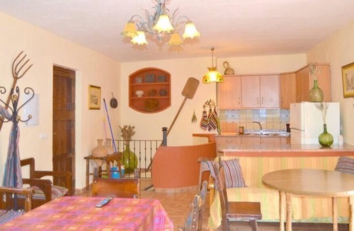 Siles House | Homerez - Nice house With mountain view and terrace