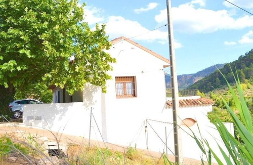 Siles House | Homerez - Nice house With mountain view and terrace