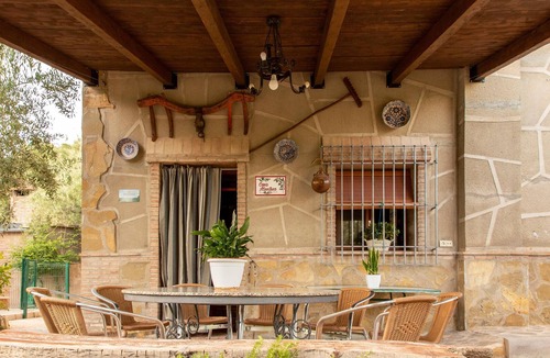 La Guardia de Jaen Villa | Homerez - Villa for 9 ppl. with swimming-pool and garden at La Guardia de Jaen