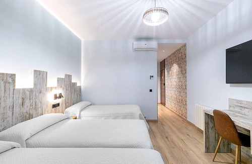 Literary Quarter Hostel | Hostal Antón Martín