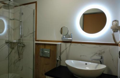 Hospital de Orbigo House | Hostal Canton Plaza