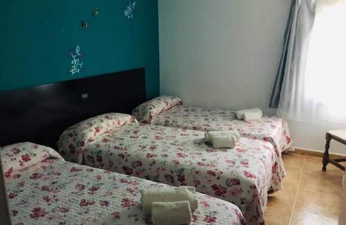 Herreruela de Oropesa Hostel | Hostal Catedritos Ibéricos A-5 KM 154