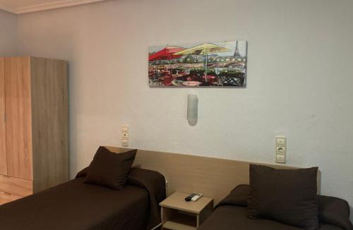 Oeste House | Hostal Conde David