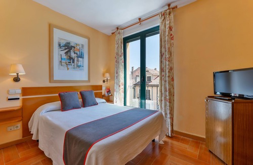 Valsain House | Hostal la Chata by Vivere Stays