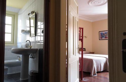 Comillas House | Hostal Esmeralda