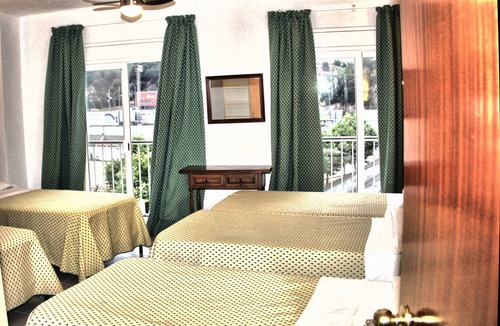 Blanes Hostel | Hostal Isabel