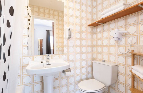Mahon Hostel | Hostal Jume - Urban Rooms