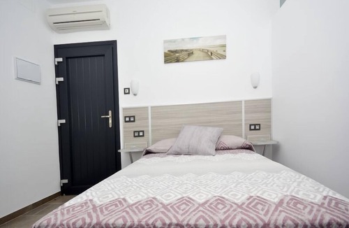 Conil de la Frontera City Center Hostel | Hostal Maria Jose
