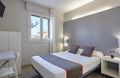 Borgonya House | Hostal Mas Ferrer