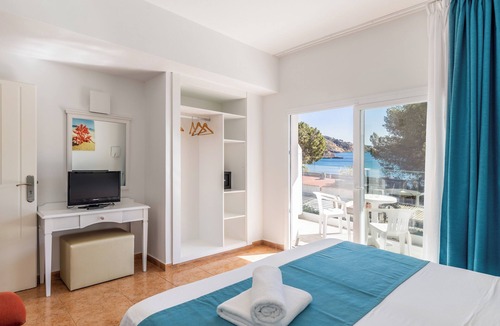 Peguera Hostel | Hostal Neptuno