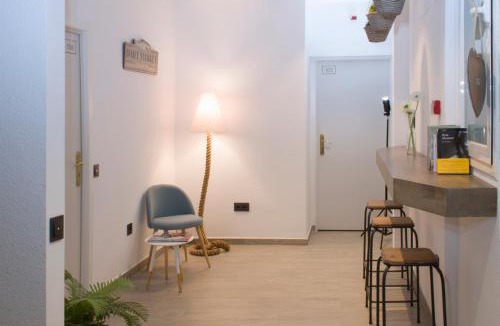 Arenys de Mar House | Hostal Portofino